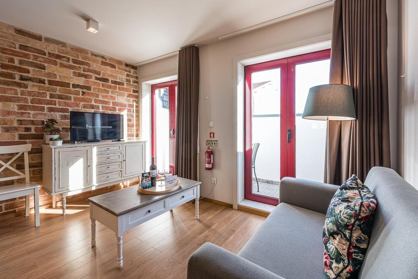 Guestready - Crayon Walls Apts Porto Buitenkant foto